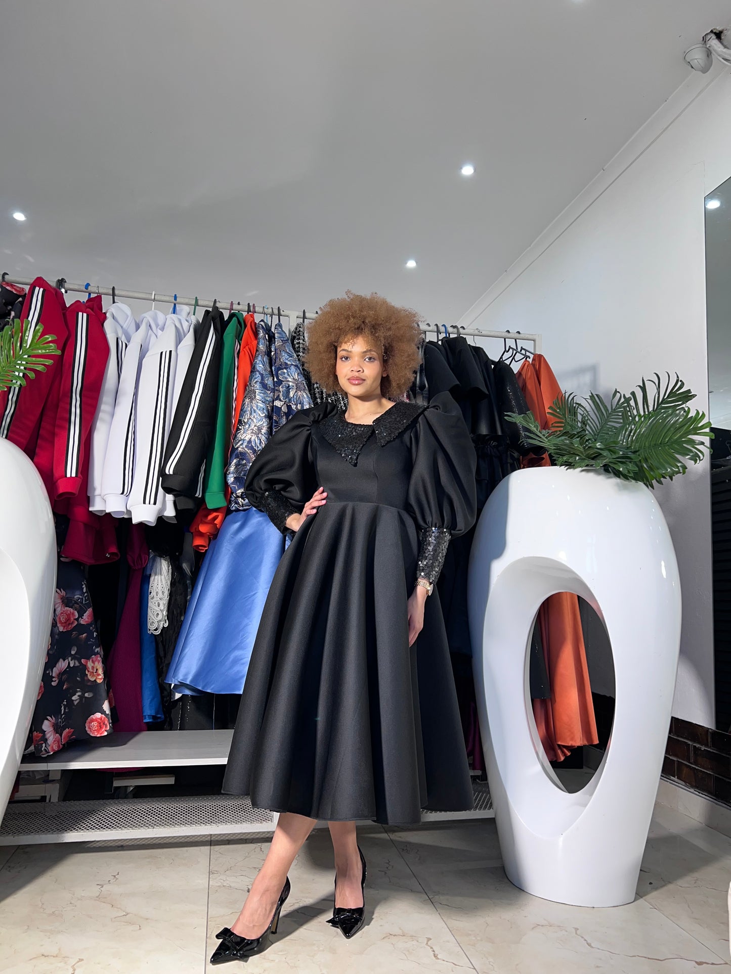 Sophistiqué puffy-sleeves