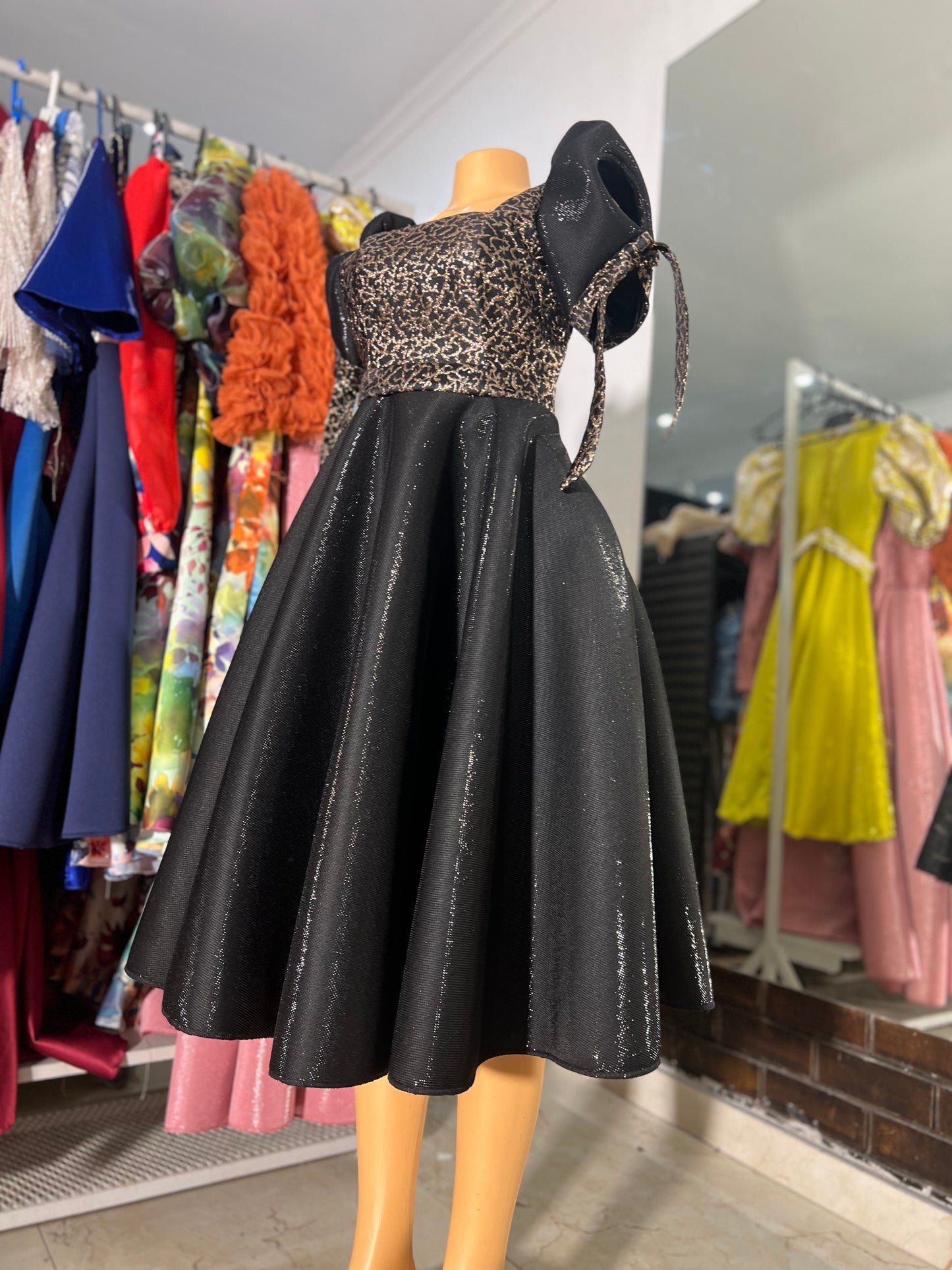 Shenell bonolo dress