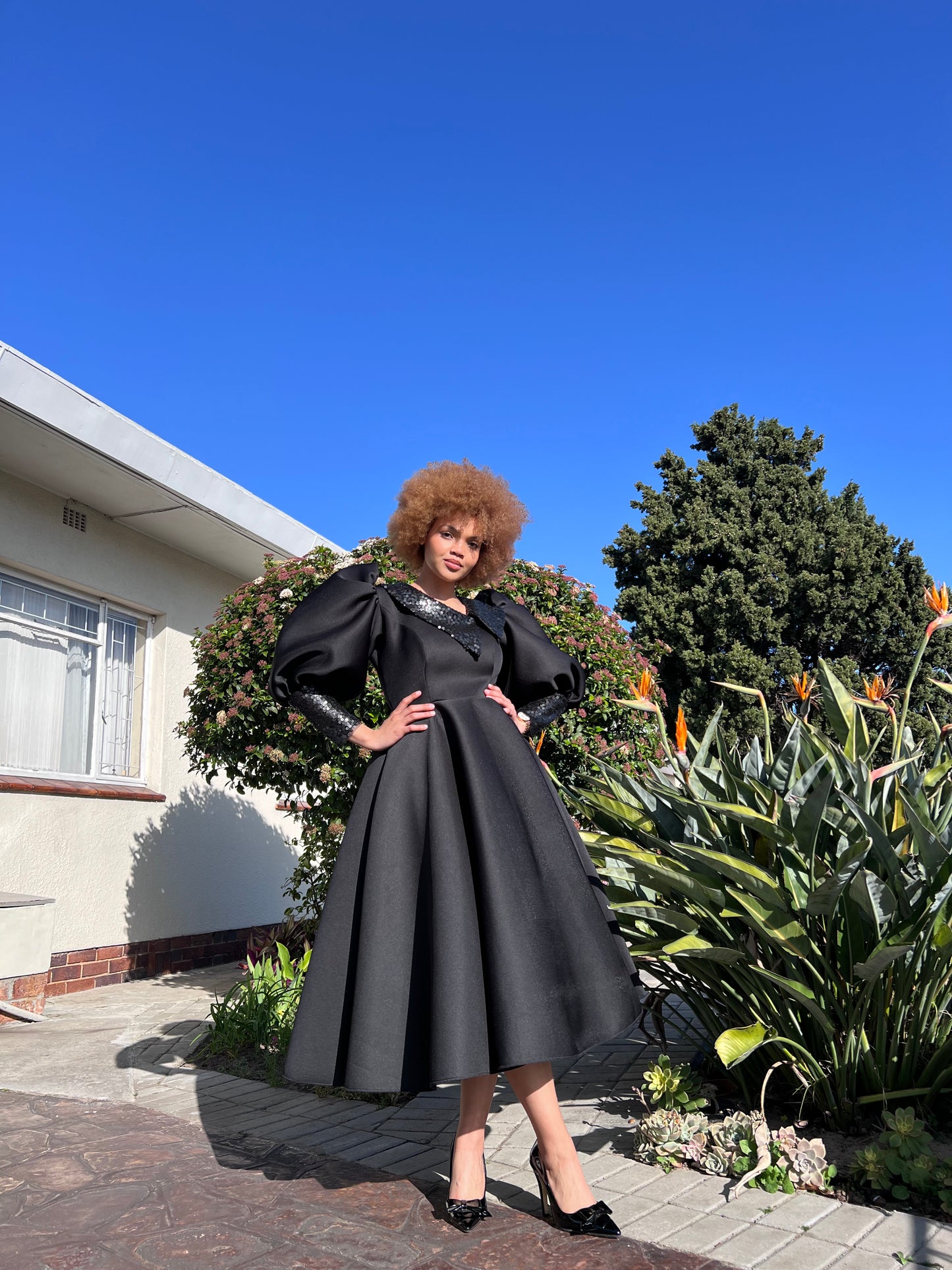 Sophistiqué puffy-sleeves