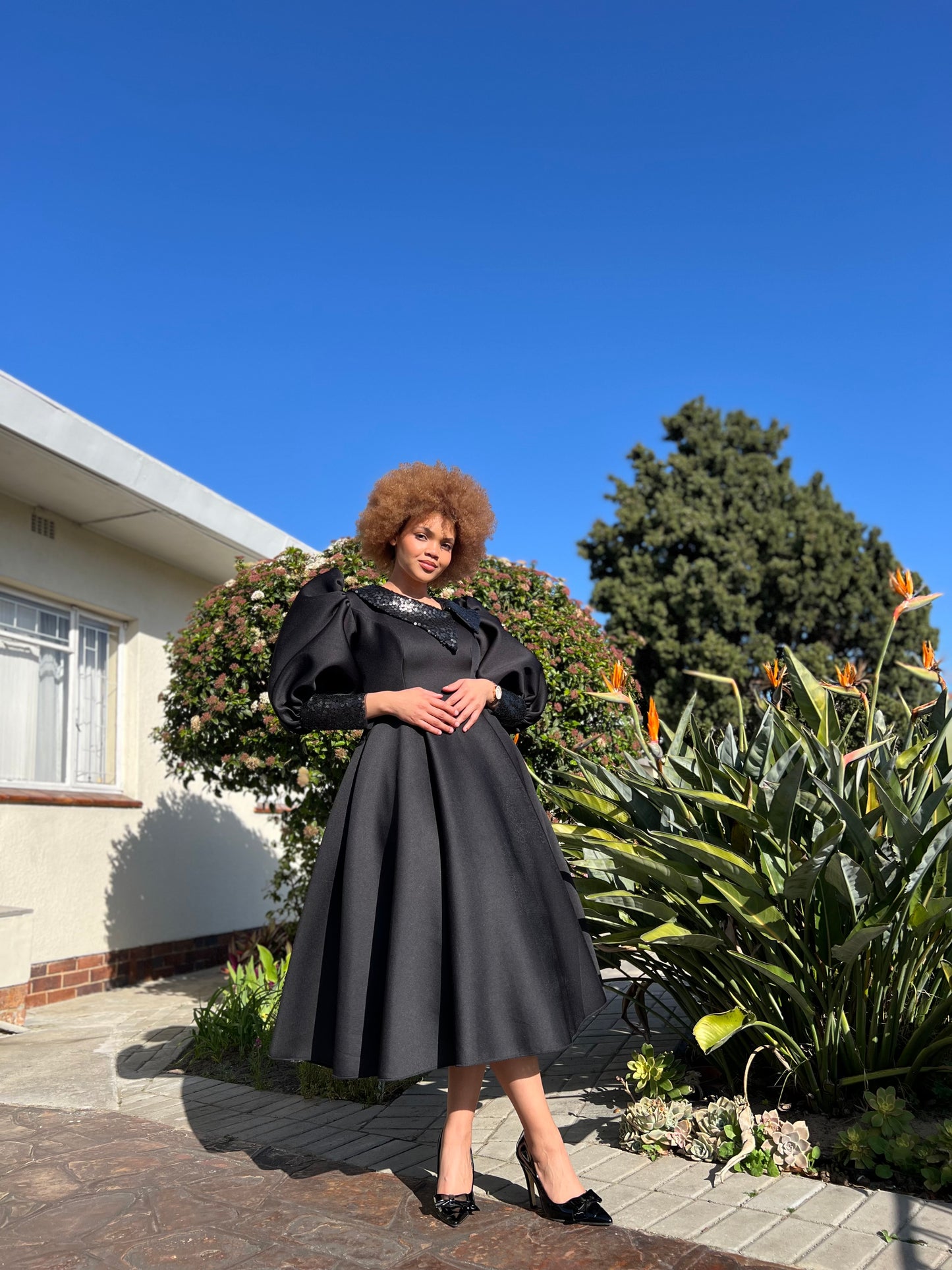 Sophistiqué puffy-sleeves