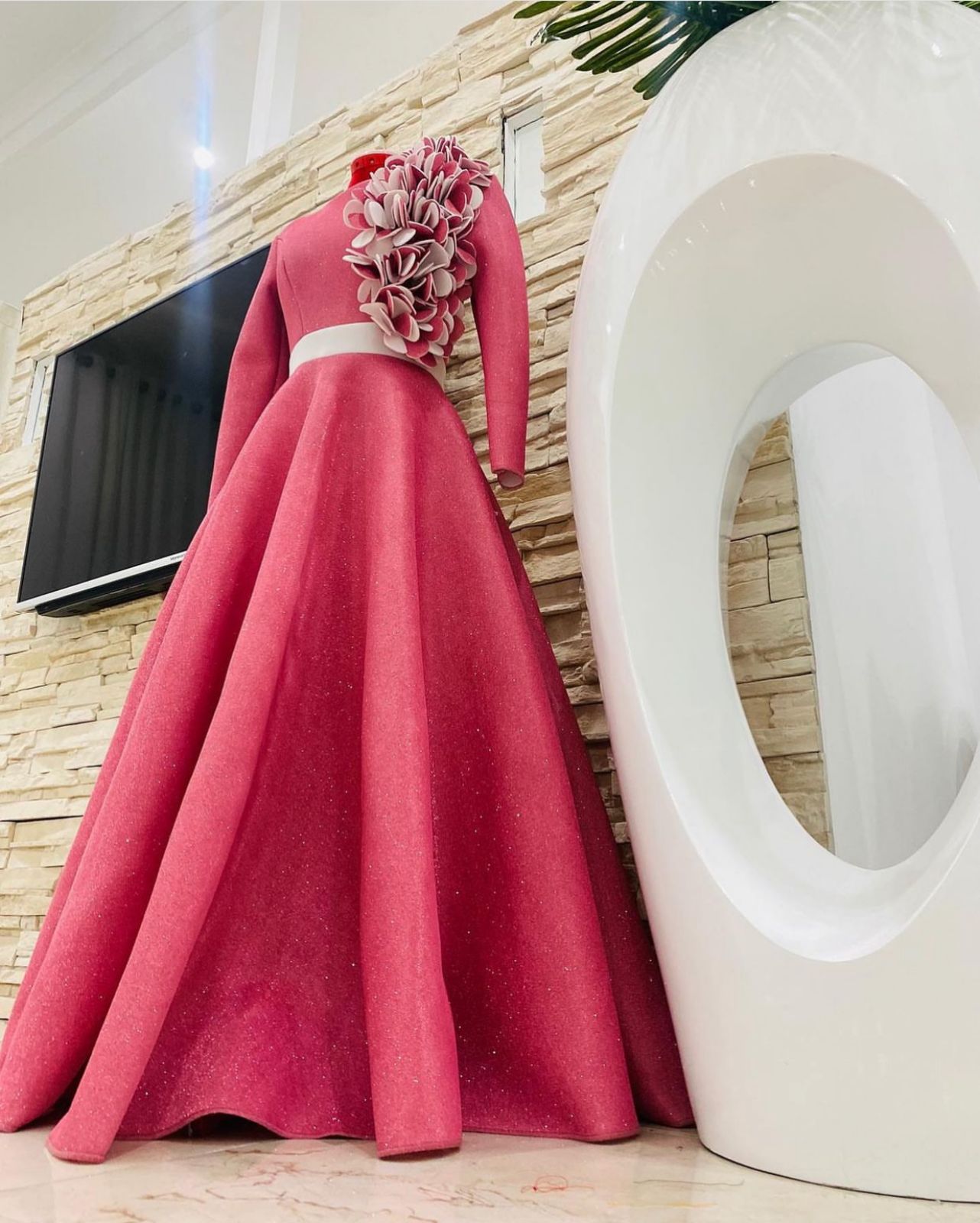 Shenell sparkling dress with flowers 001