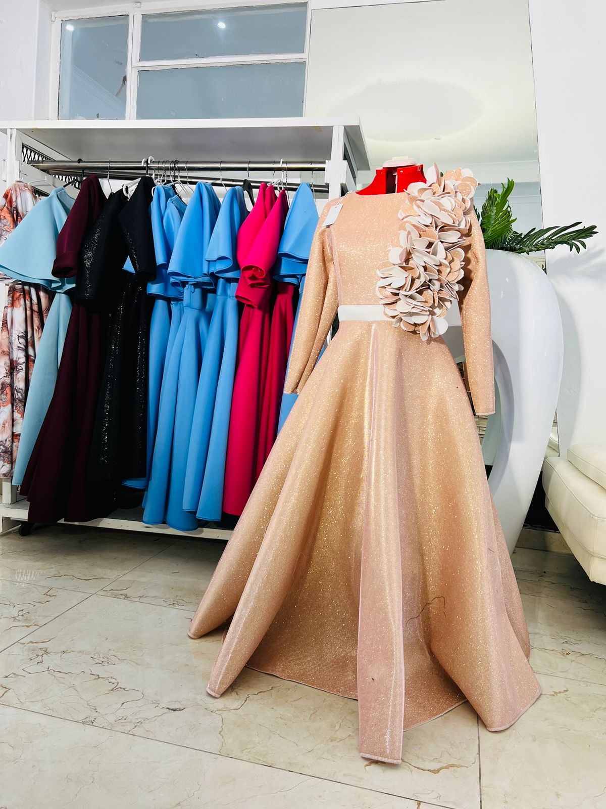 Shenell sparkling dress with flowers 001