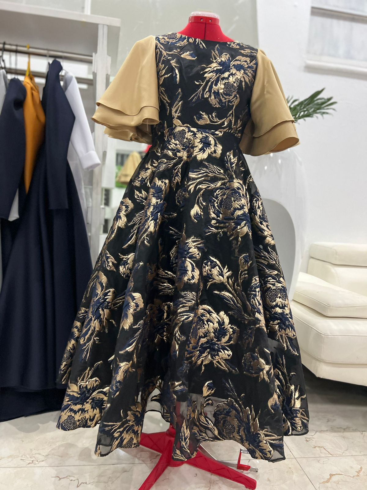 Shenell brocades dress with batterfly sleeves 0021